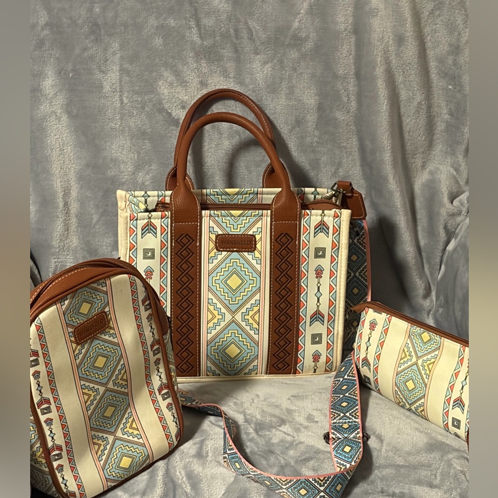 WAN & KELO Southwestern Boho Geometric Patterned Purse - Backpack & Small Pouch